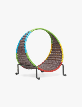 Circular rack with edge in contrasting colors