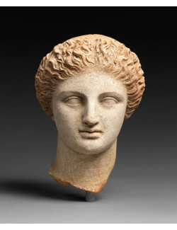 Terracotta statue woman